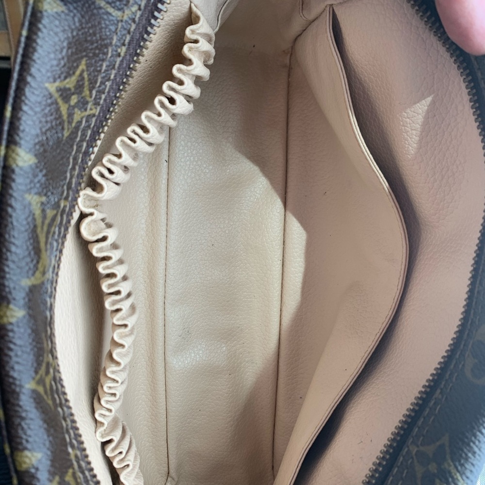 Louis Vuitton Cosmetic Pouch Trousse Toilette 28 - Picture 5 of 9
